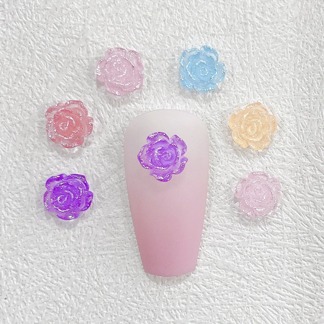 30 шт. 8 мм 3D акриловые цветы Аксессуары для дизайна ногтей Светящиеся в темноте УФ свет Чувствительные шармы Роза Блестящие украшения для ногтей Детали